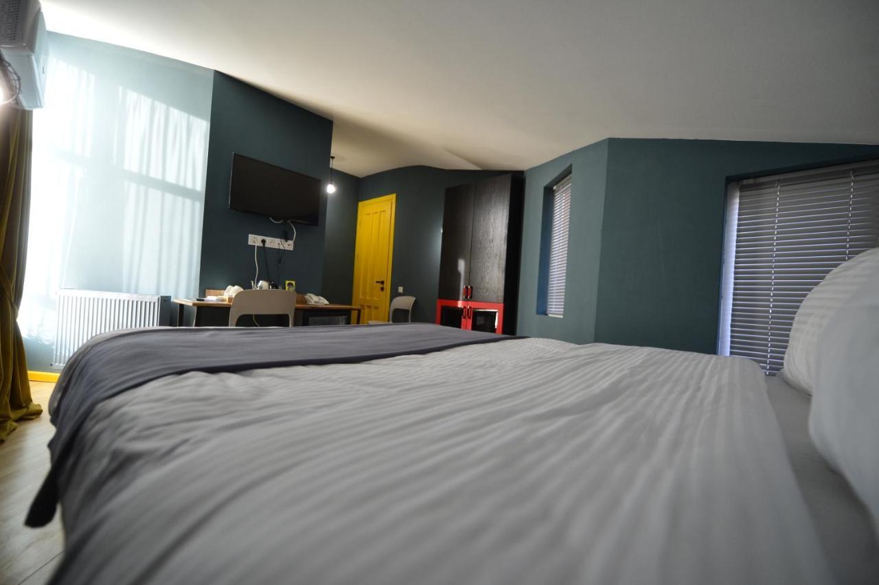 Boutique Hotel 27+ Tiflis Dış mekan fotoğraf